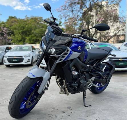 YAMAHA MT-09 